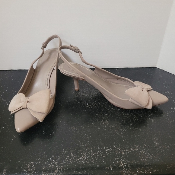 Tory Burch Rosalind Slingback Kitten Heels in Beige - Picture 1 of 10